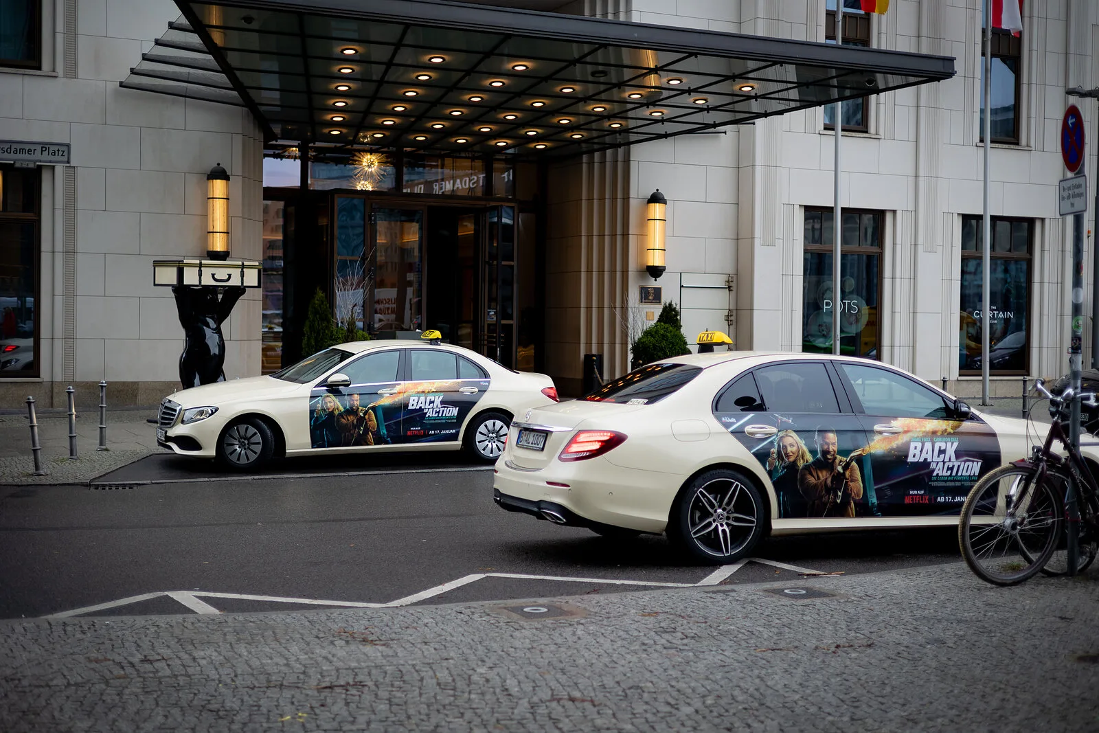 Door Cover advertising on a Berlin taxi – Netflix campaign at Potsdamer Platz